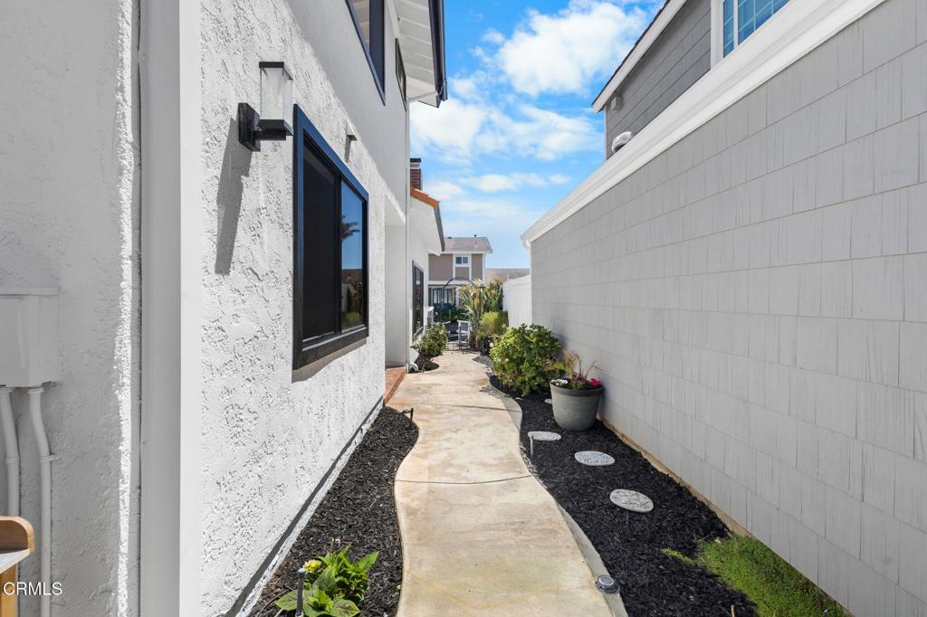 MLS #V1-33730 image #37