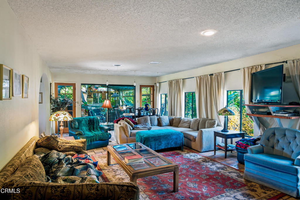 MLS #V1-33736 image #23