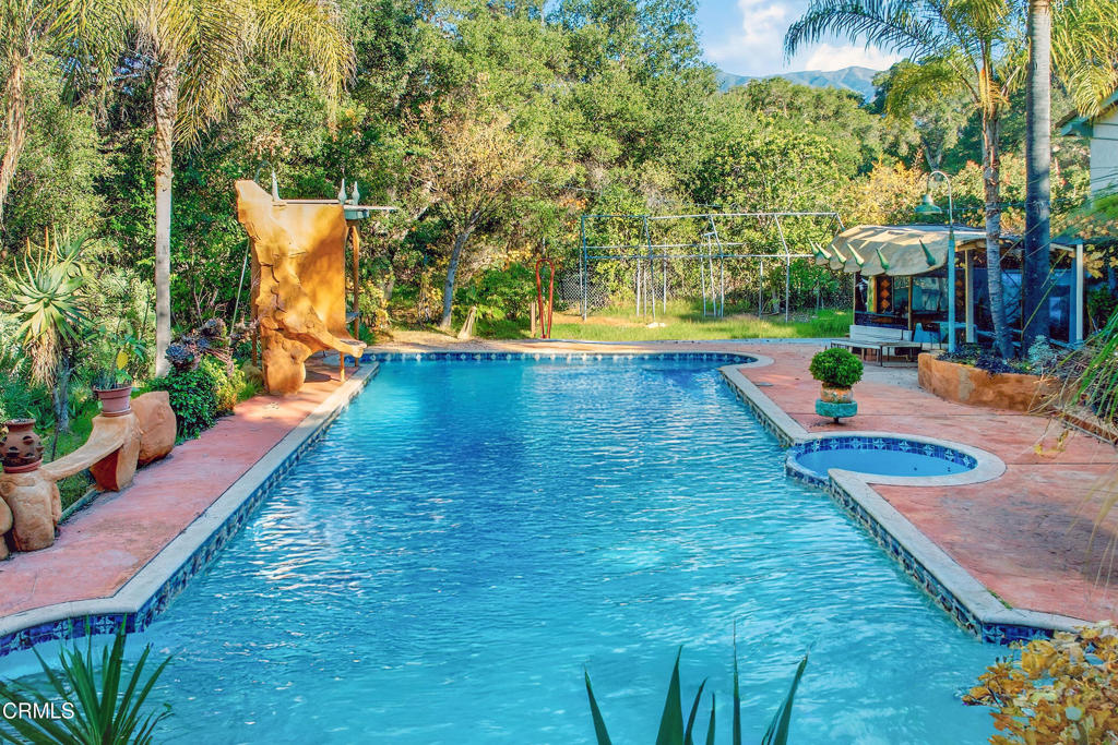 MLS #V1-33736 image #5