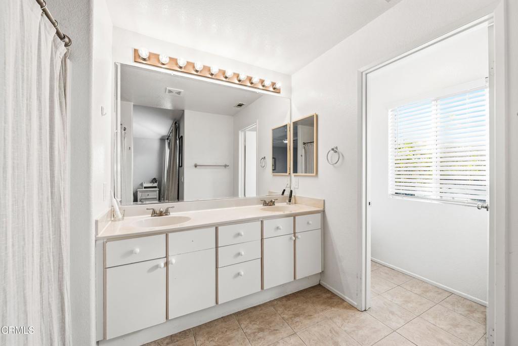 MLS #V1-33748 image #17