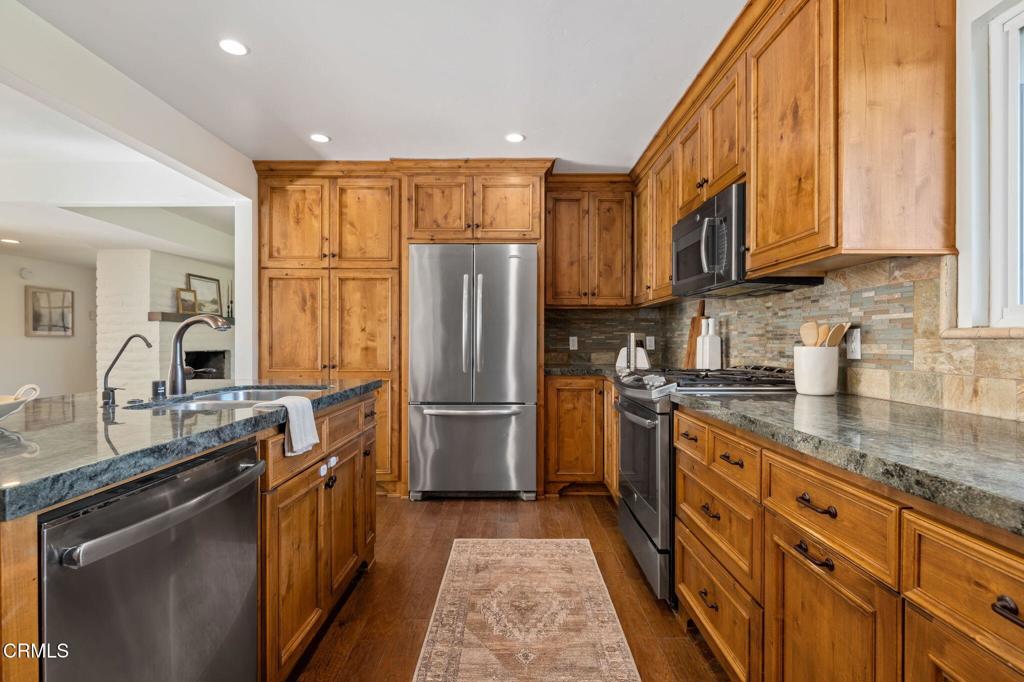 MLS #V1-33783 image #10