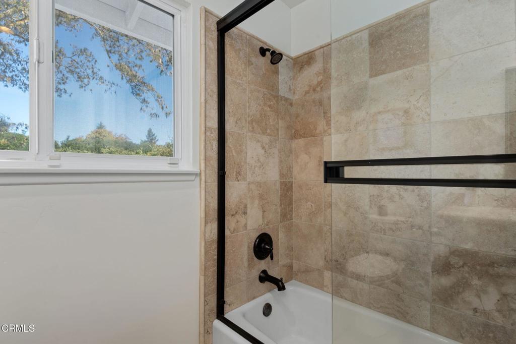 MLS #V1-33783 image #18