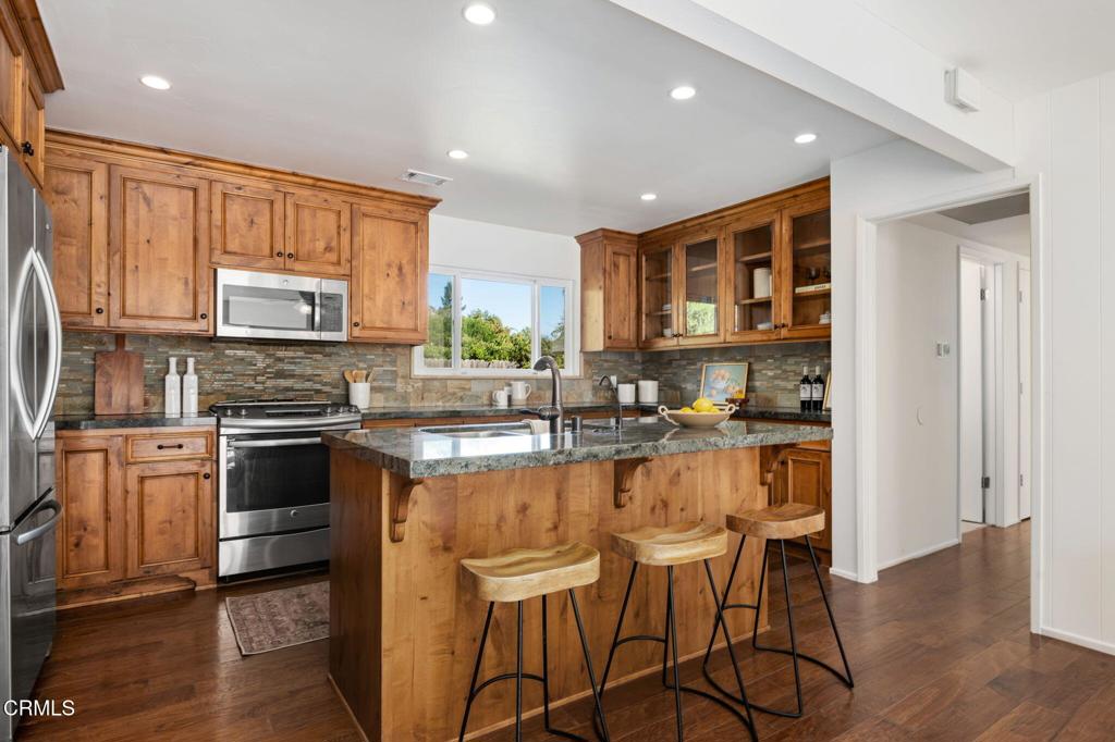 MLS #V1-33783 image #8