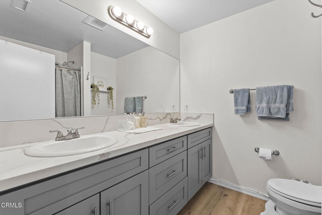 MLS #V1-33792 image #12