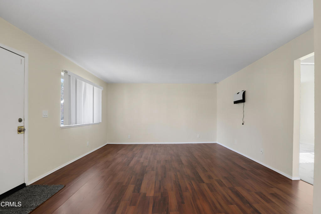 MLS #V1-33804 image #10