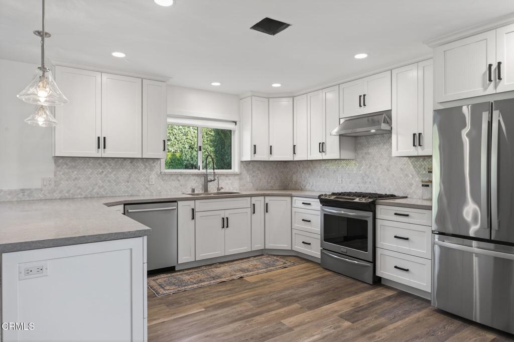 MLS #V1-33813 image #13