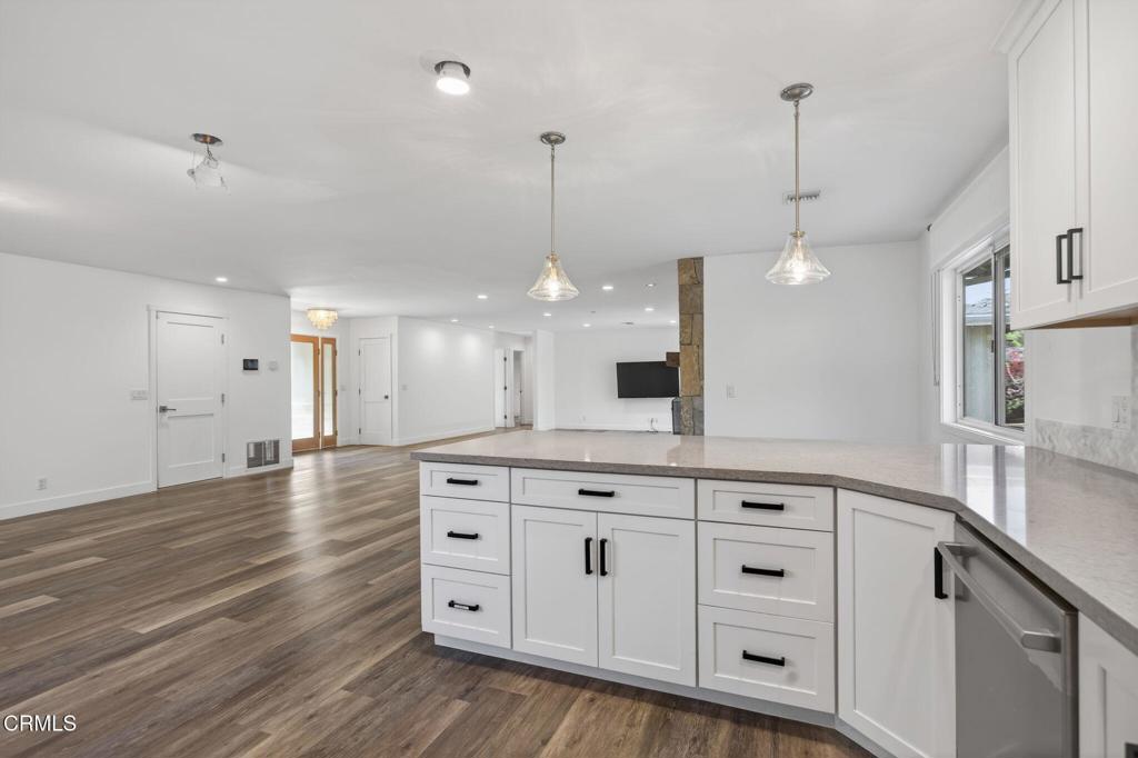 MLS #V1-33813 image #15