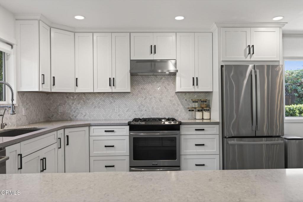 MLS #V1-33813 image #18