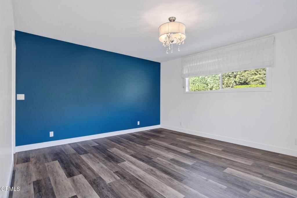 MLS #V1-33813 image #30