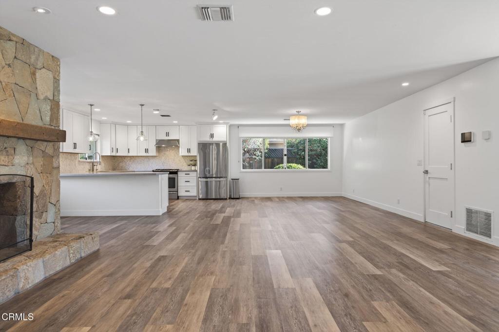 MLS #V1-33813 image #9