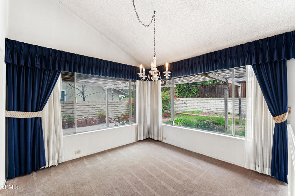 MLS #V1-33819 image #10