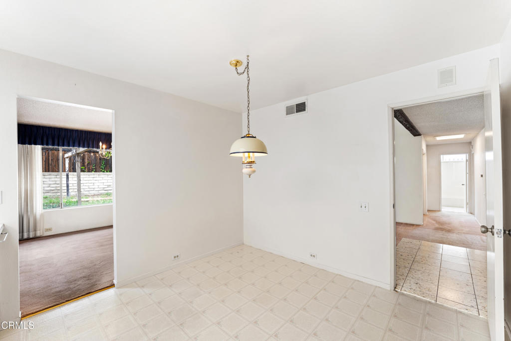 MLS #V1-33819 image #17