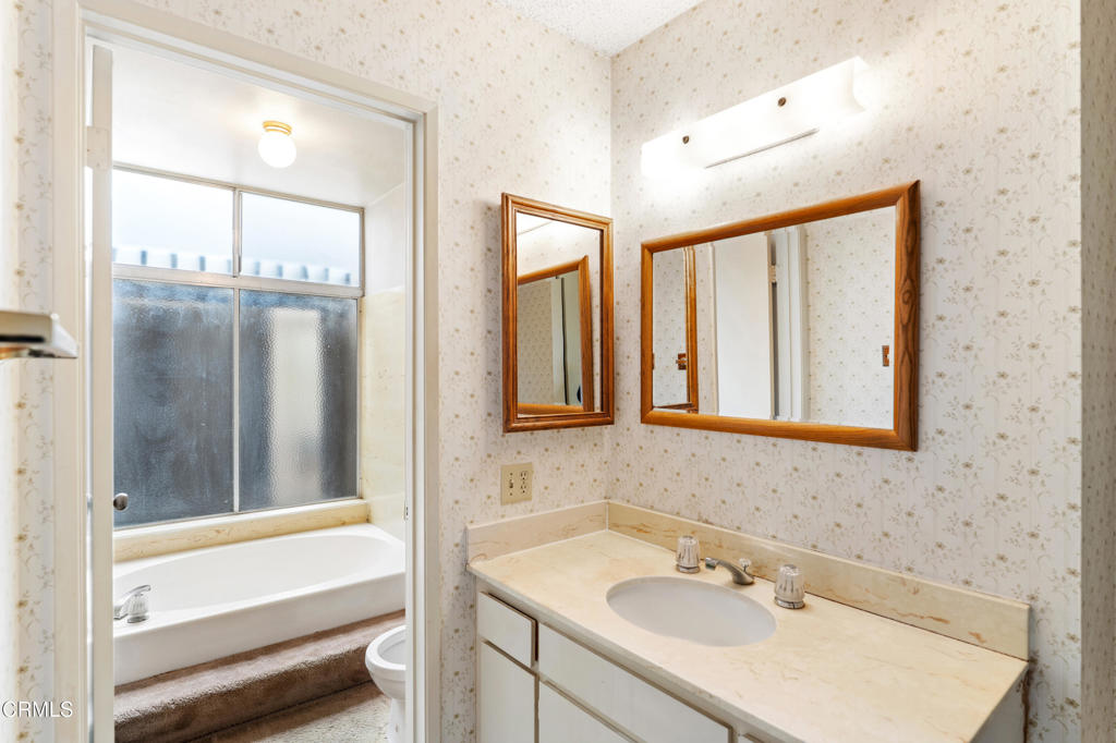 MLS #V1-33819 image #19