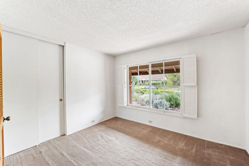 MLS #V1-33819 image #24