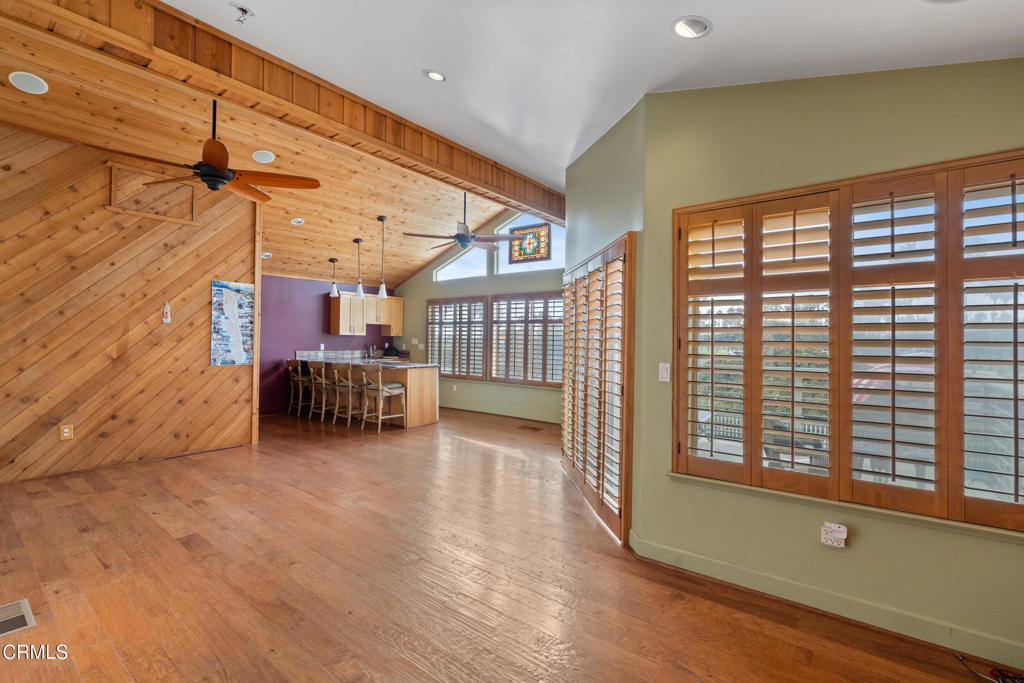 MLS #V1-33831 image #23