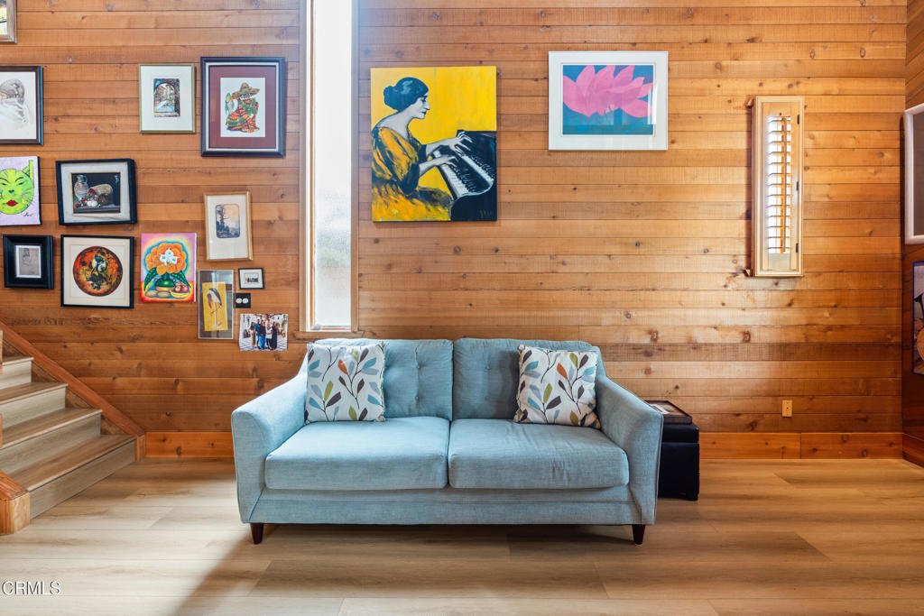 MLS #V1-33831 image #8