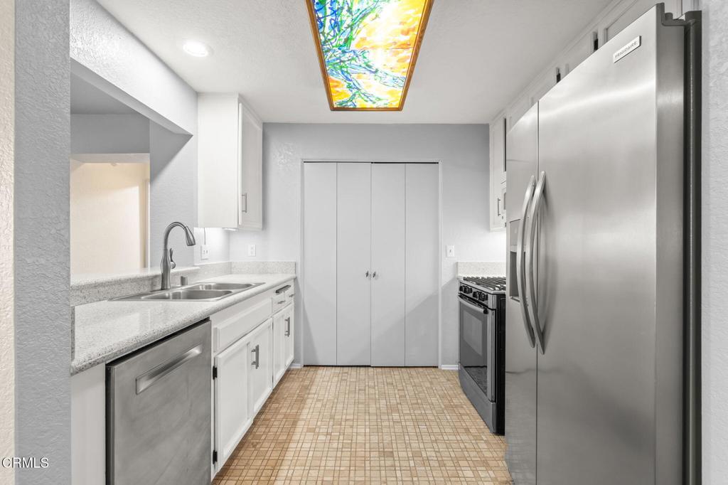 MLS #V1-33834 image #14