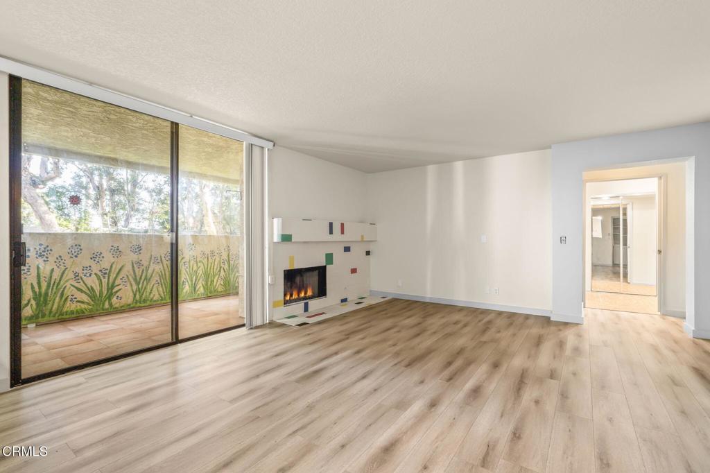 MLS #V1-33834 image #8