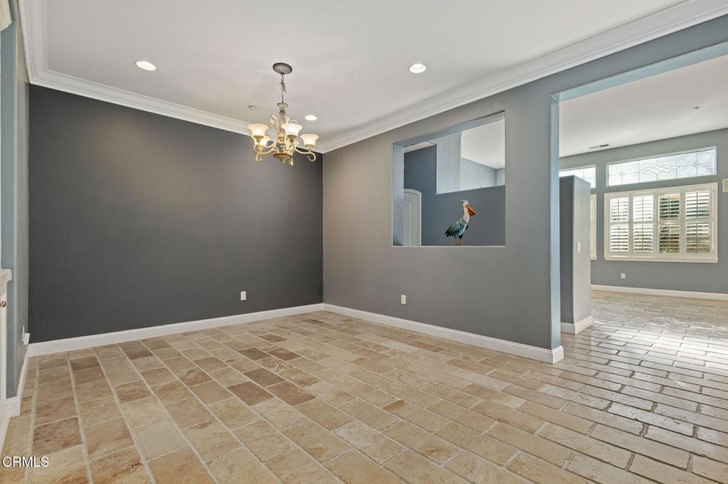 MLS #V1-33838 image #13