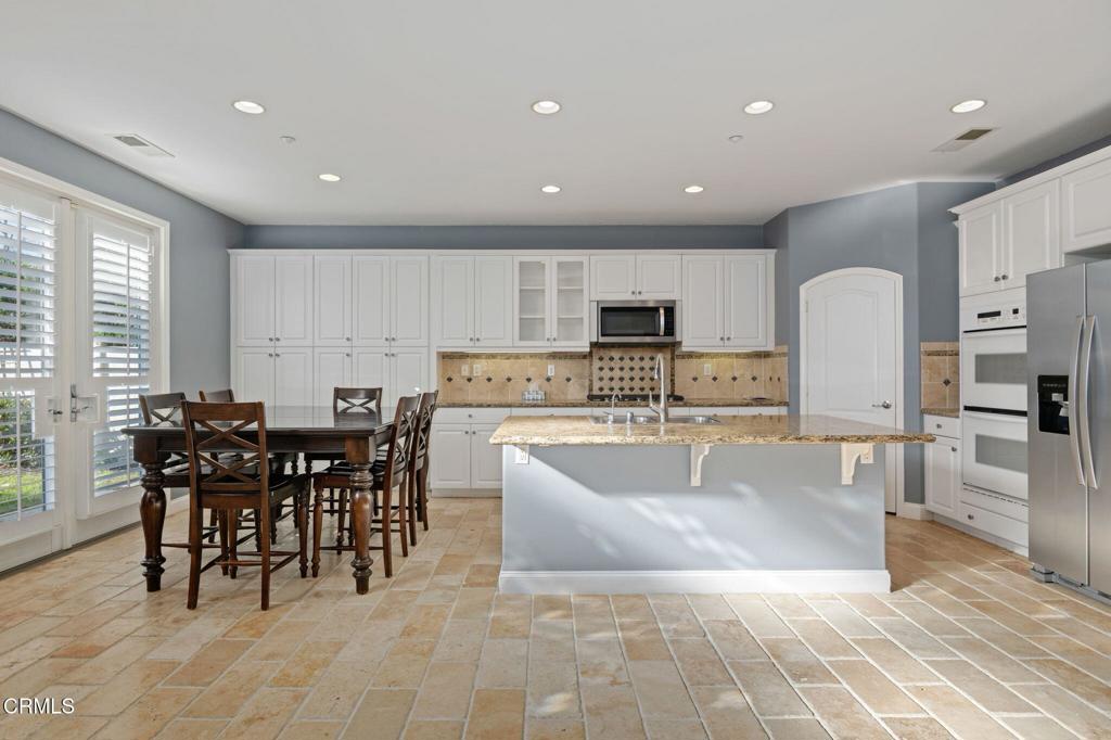 MLS #V1-33838 image #3