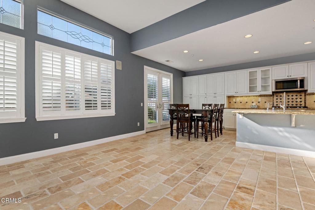 MLS #V1-33838 image #6