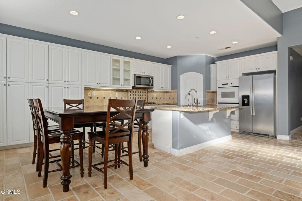 MLS #V1-33838 image #9