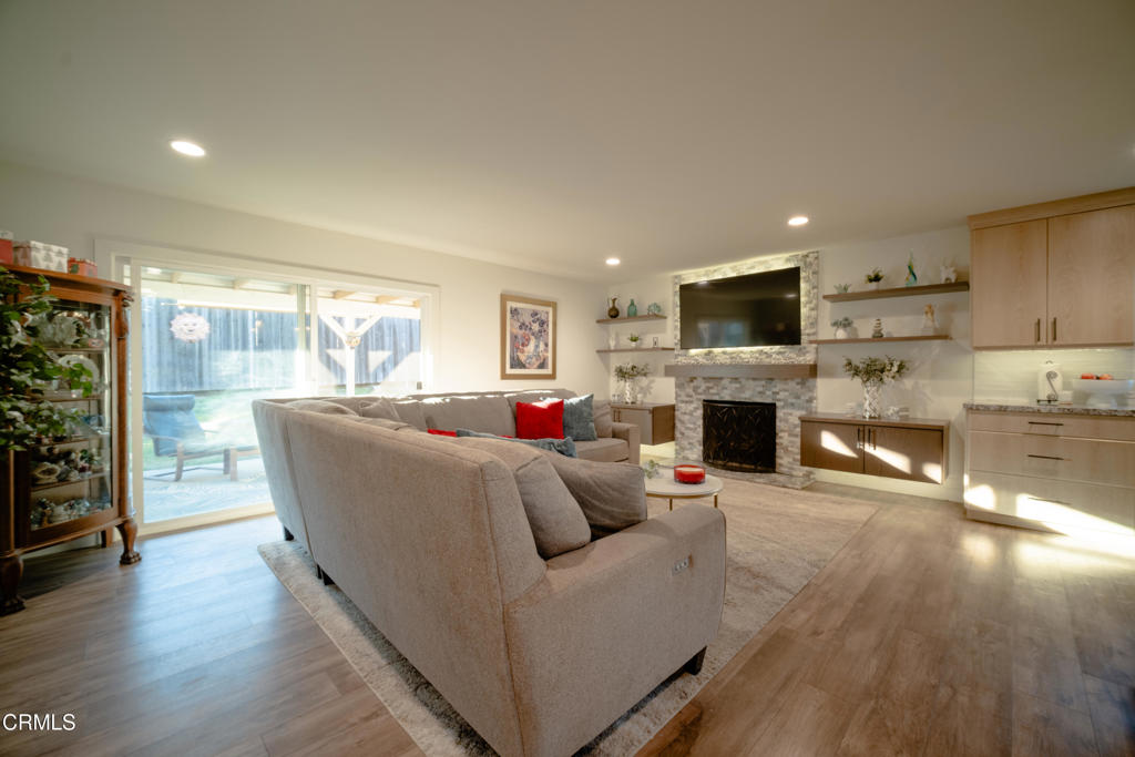 MLS #V1-33840 image #4