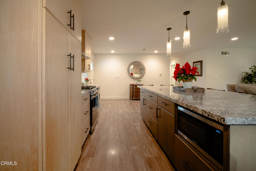 MLS #V1-33840 image #6