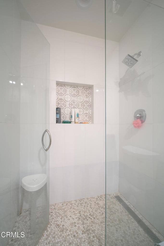 MLS #V1-33840 image #8