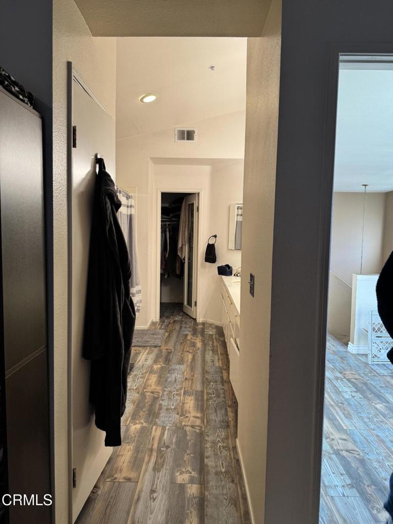 MLS #V1-33868 image #14