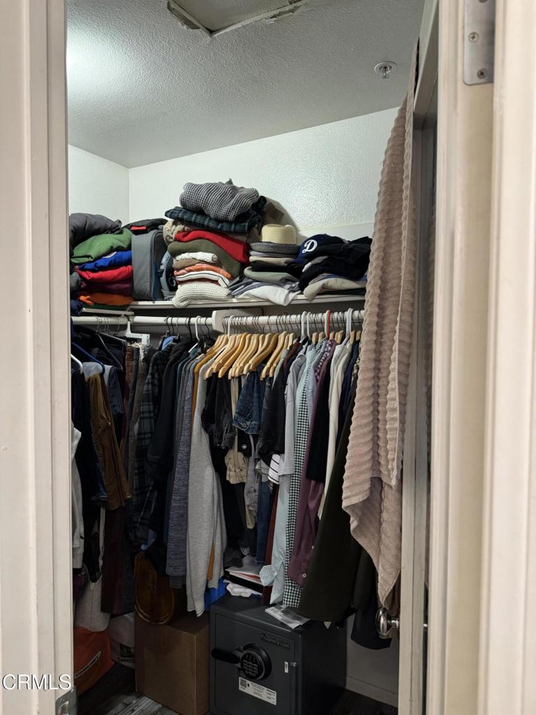 MLS #V1-33868 image #15