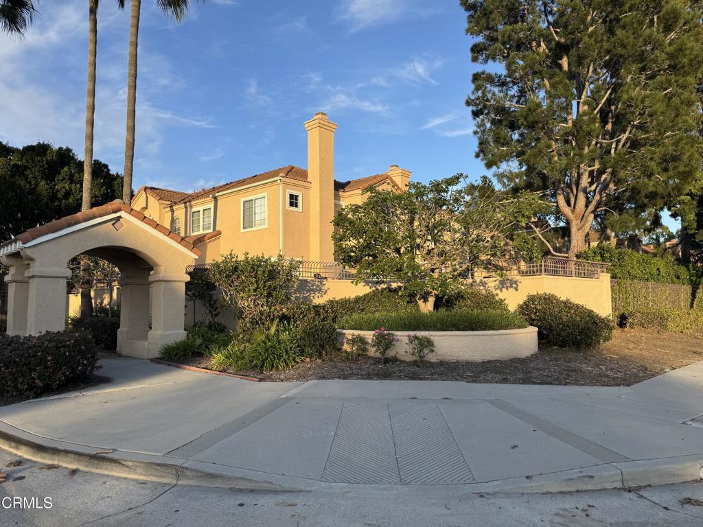 MLS #V1-33868 image #45