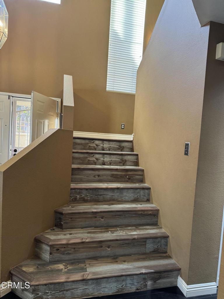 MLS #V1-33868 image #8