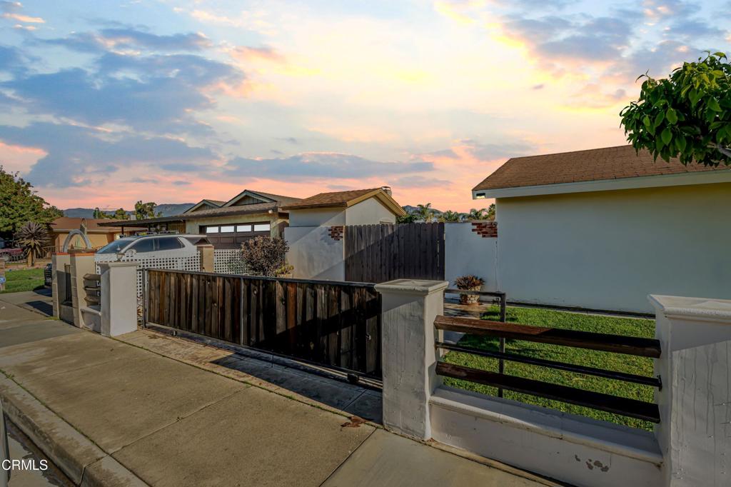 MLS #V1-33877 image #38