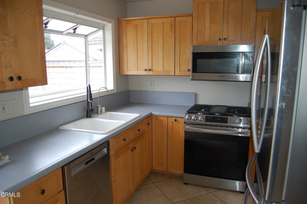 MLS #V1-33879 image #8