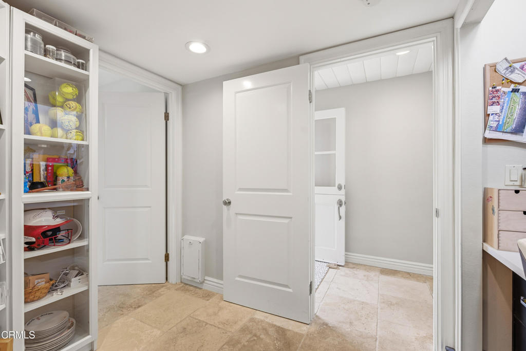 MLS #V1-33884 image #29