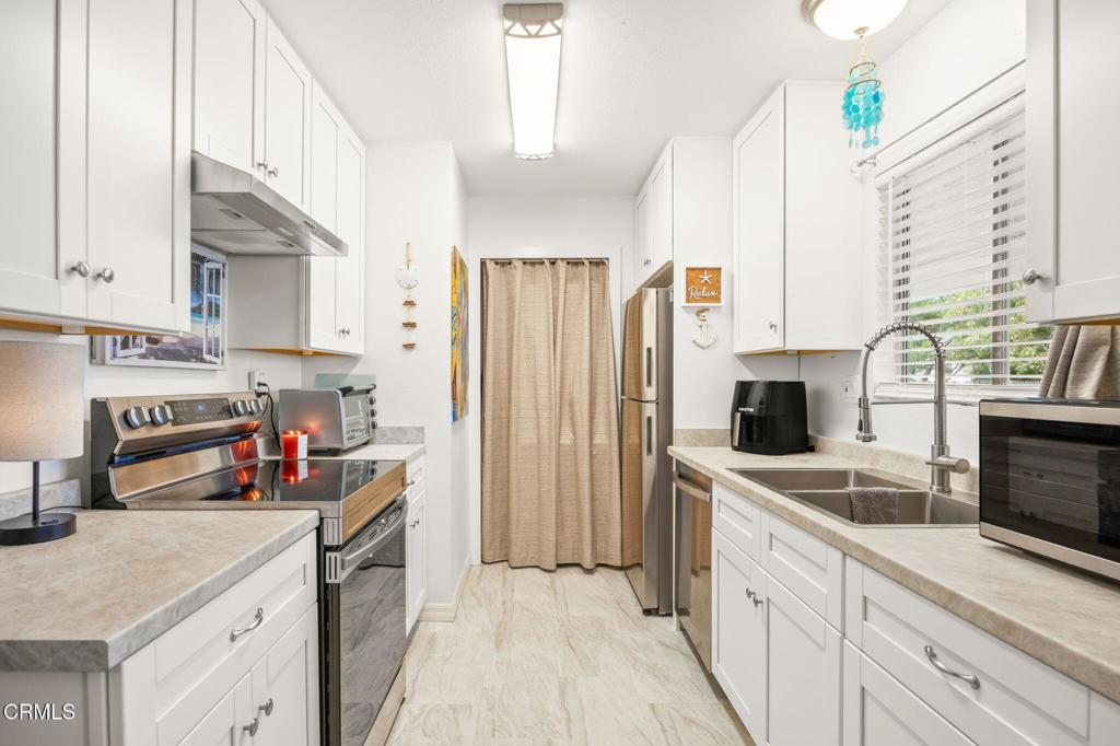 MLS #V1-33919 image #13