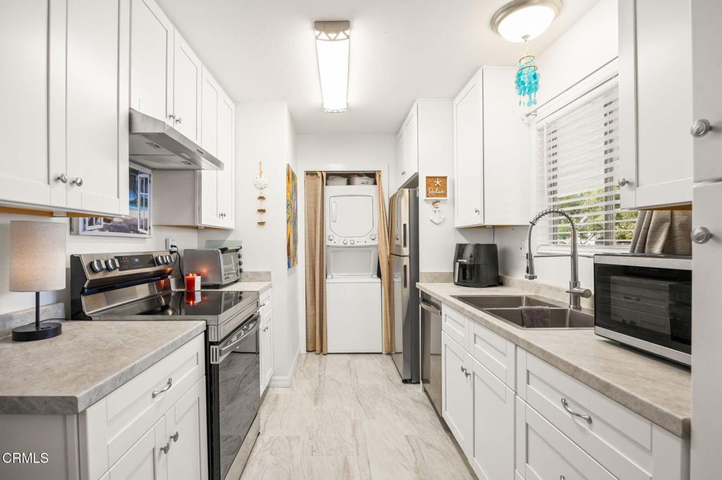 MLS #V1-33919 image #14