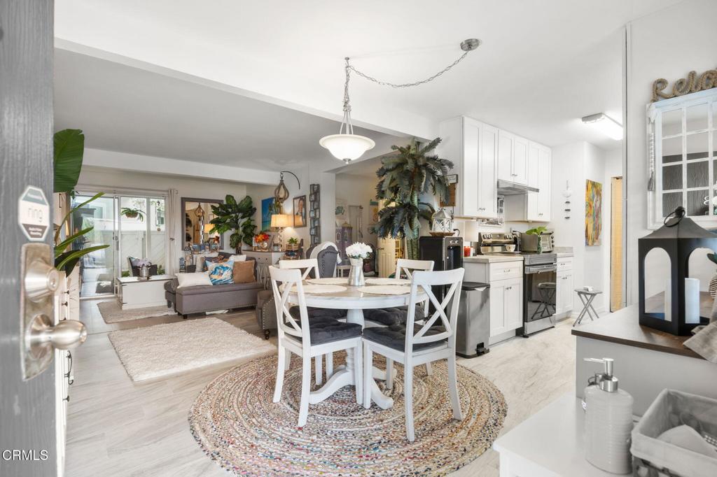 MLS #V1-33919 image #2