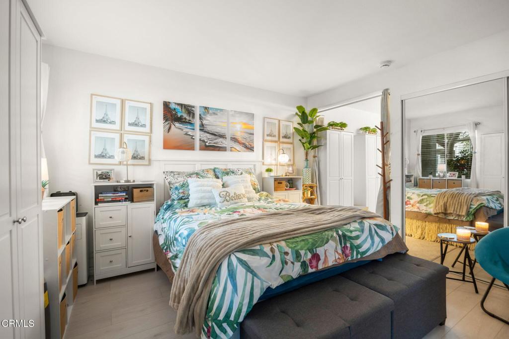 MLS #V1-33919 image #21