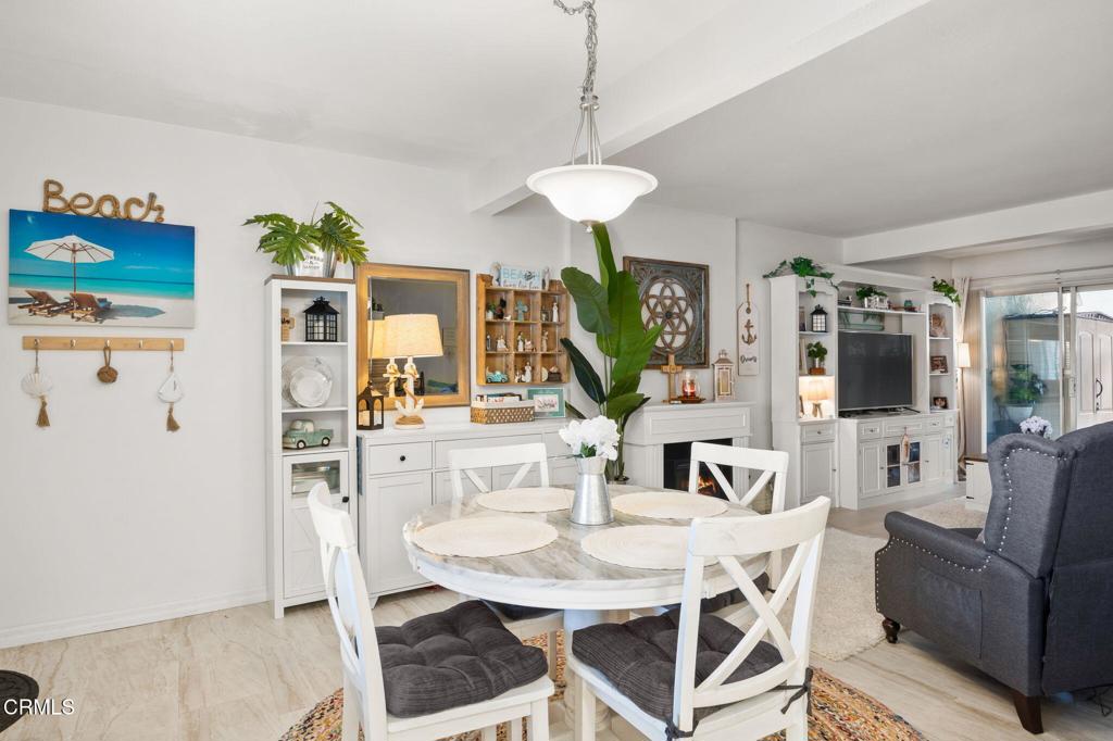 MLS #V1-33919 image #3