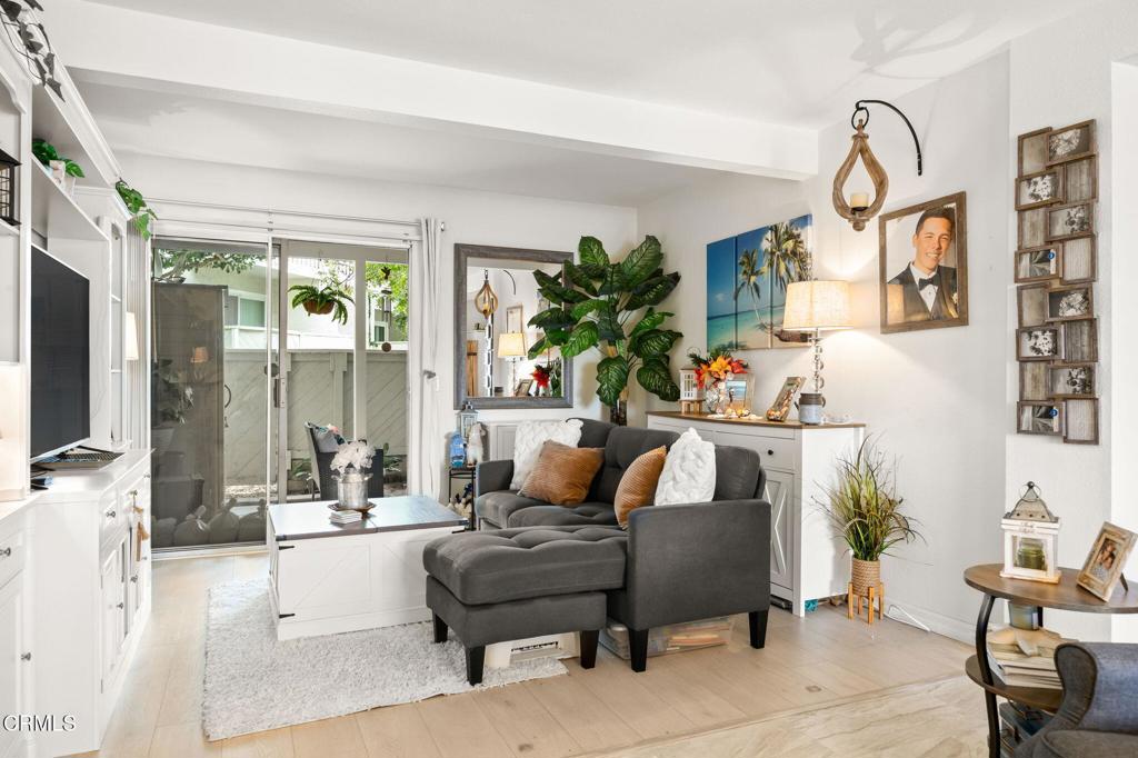 MLS #V1-33919 image #6