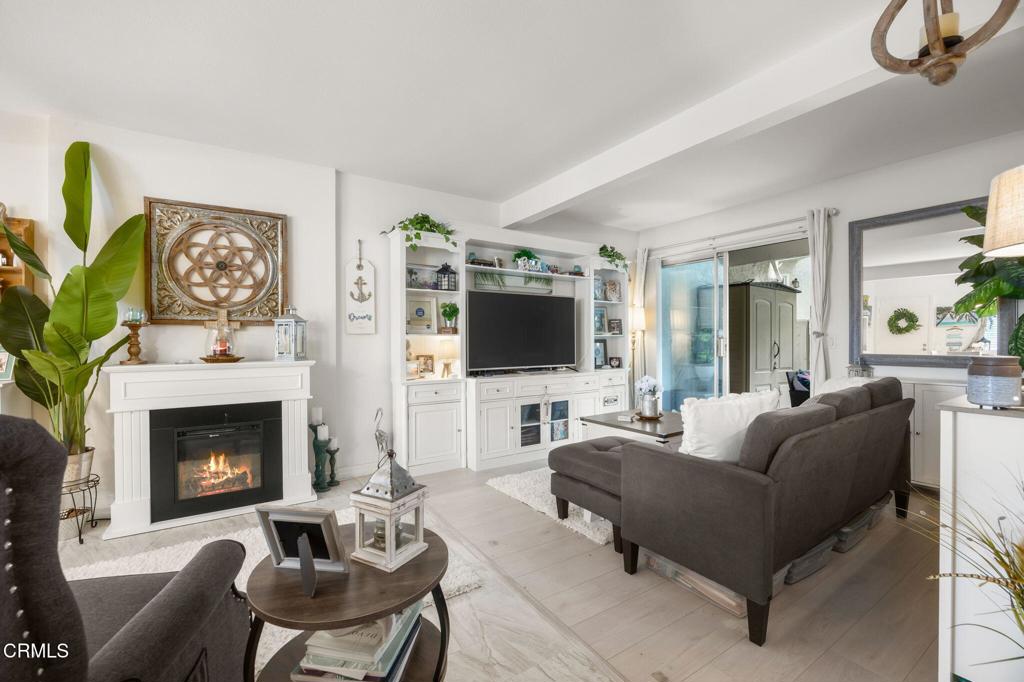 MLS #V1-33919 image #8