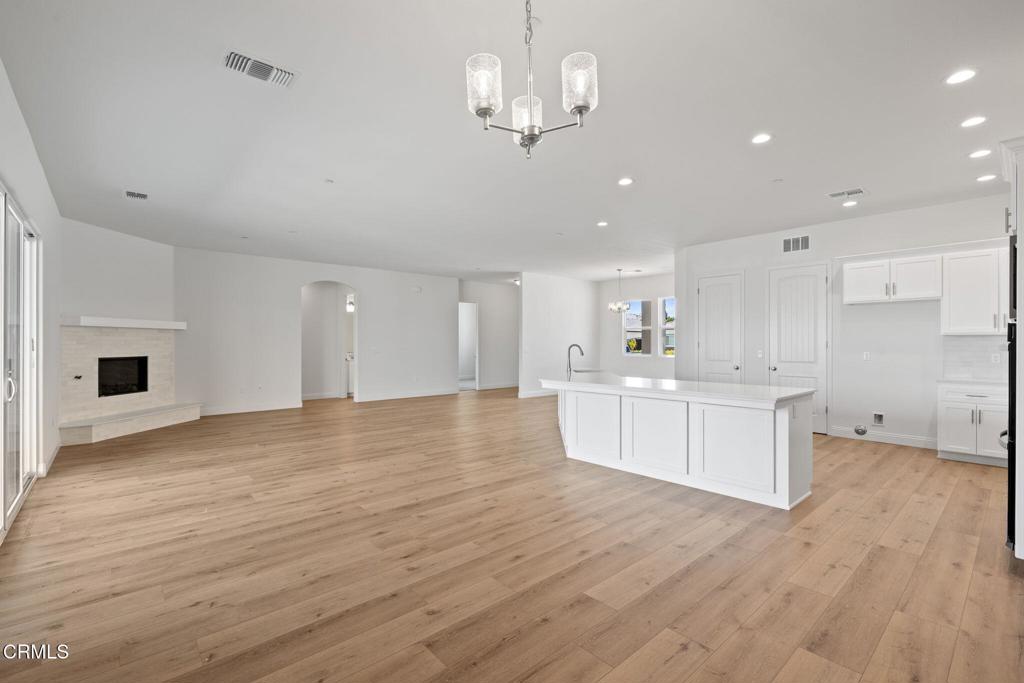 MLS #V1-33996 image #11