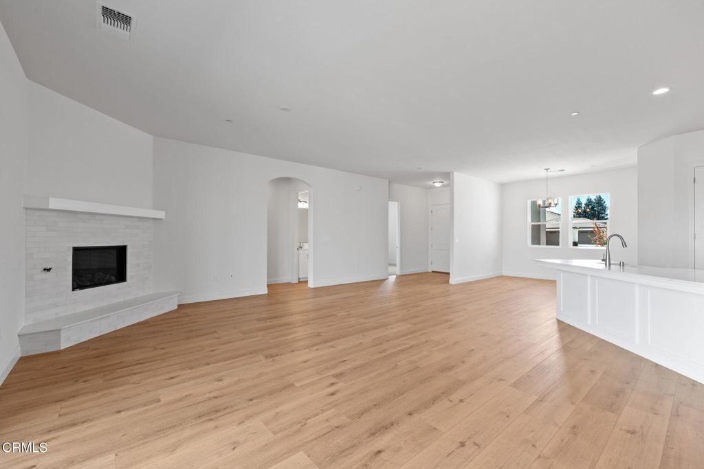 MLS #V1-33996 image #12