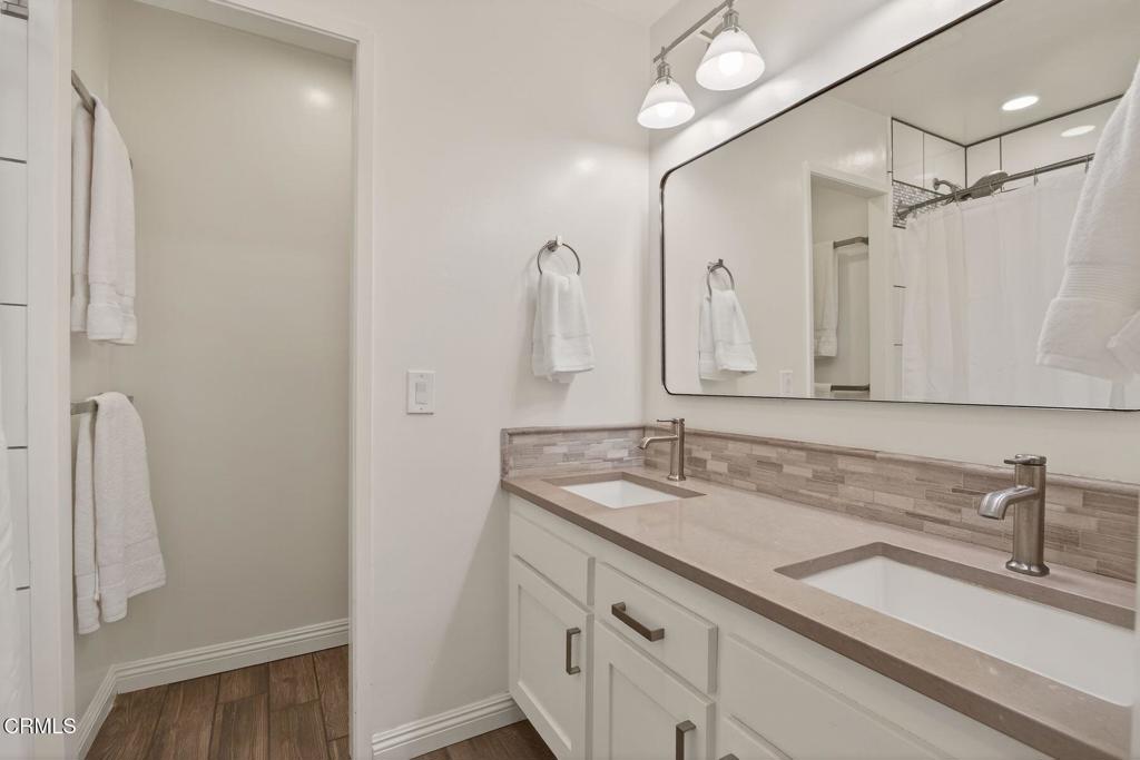 MLS #V1-33998 image #23