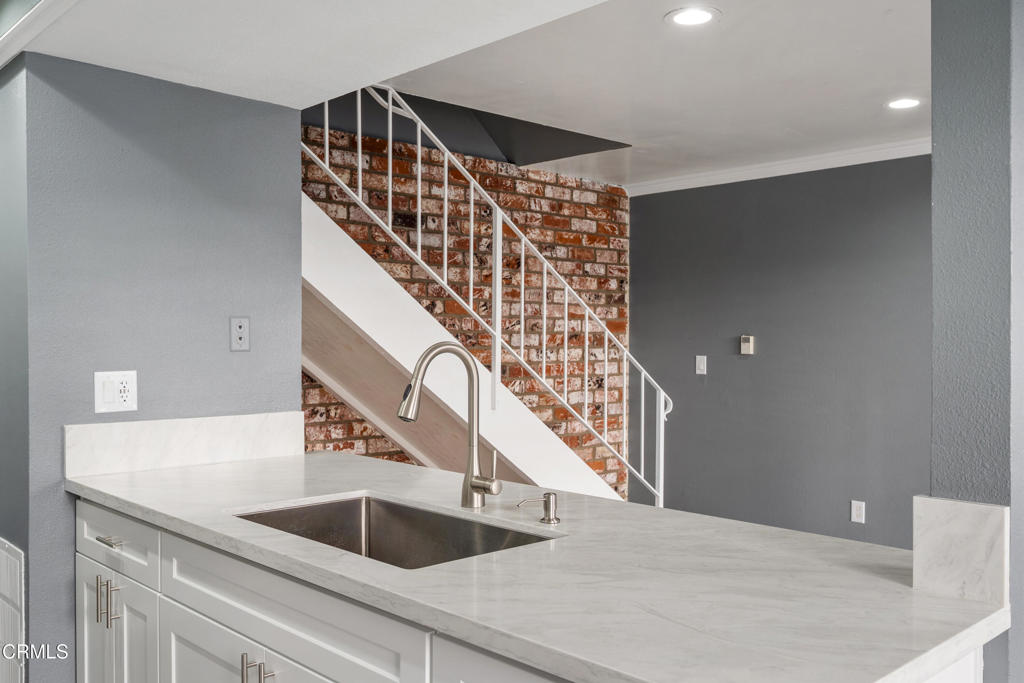 MLS #V1-34002 image #10