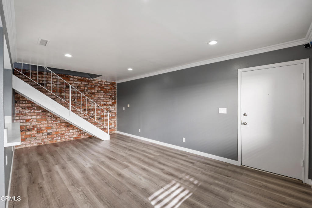 MLS #V1-34002 image #15