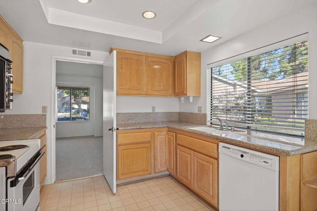 MLS #V1-34013 image #11