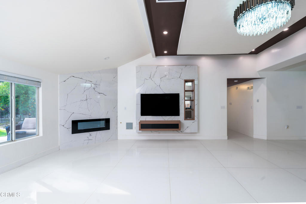 MLS #V1-34023 image #10